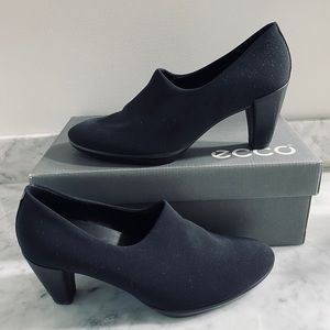 Like new! Ecco Shape 55 Plateau Heels Size 38